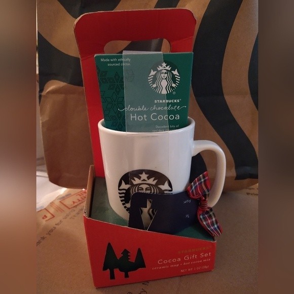 Starbucks Holiday Ceramic Mug 2019  MUG ONLY - Picture 1 of 10